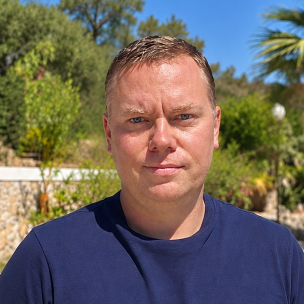 Harry O'Connor in his garden in the Algarve